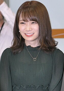秋元真夏に旦那はいる(結婚してる)?抜群のスタイルと生い立ちを紹介
